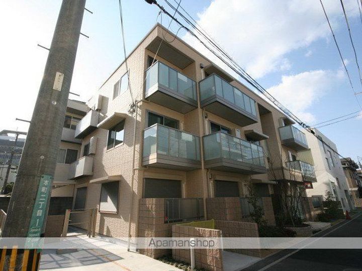 ル・リアン本町の外観