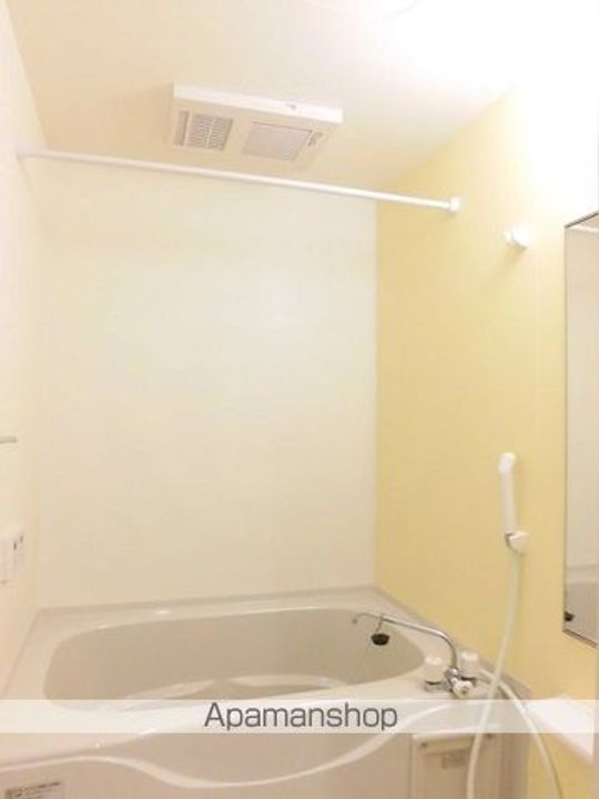 グラスコート Wの風呂