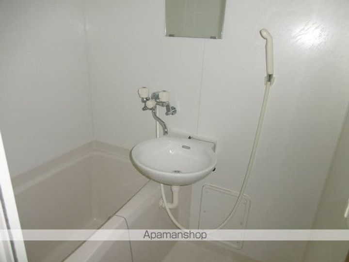 レオパレスエクセル林泉寺 弐103の風呂