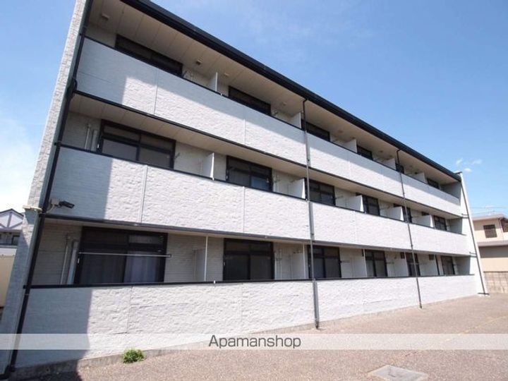 レオパレスメゾン桔梗201の外観