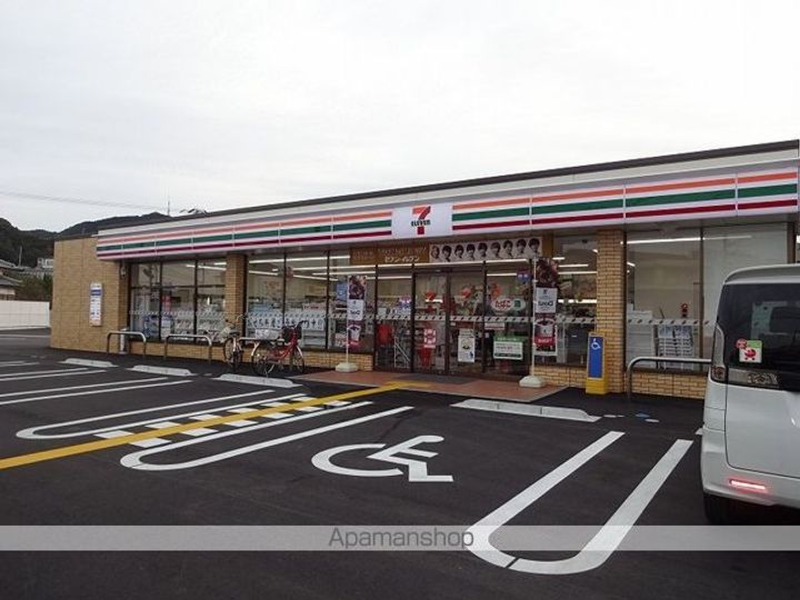 フローラルハウスの周辺