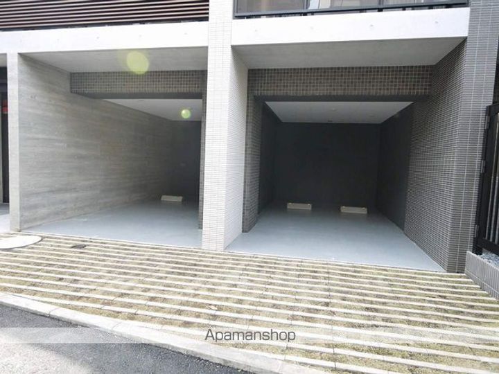東京都目黒区中目黒1丁目の賃貸マンションの外観