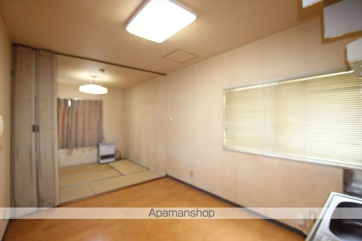 北海道網走市南五条西2丁目の賃貸マンションの居間