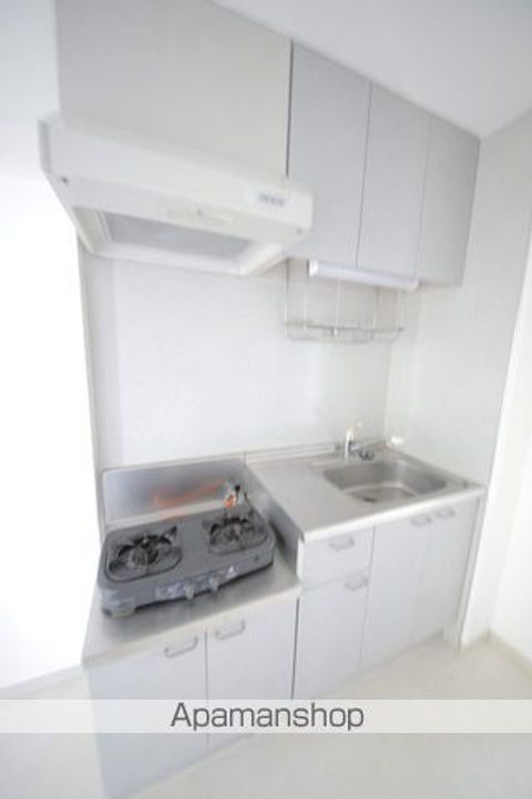 シャルマン日野102のキッチン