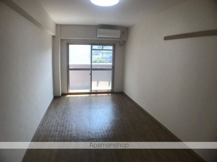 アートプラザ南笠2015の居間