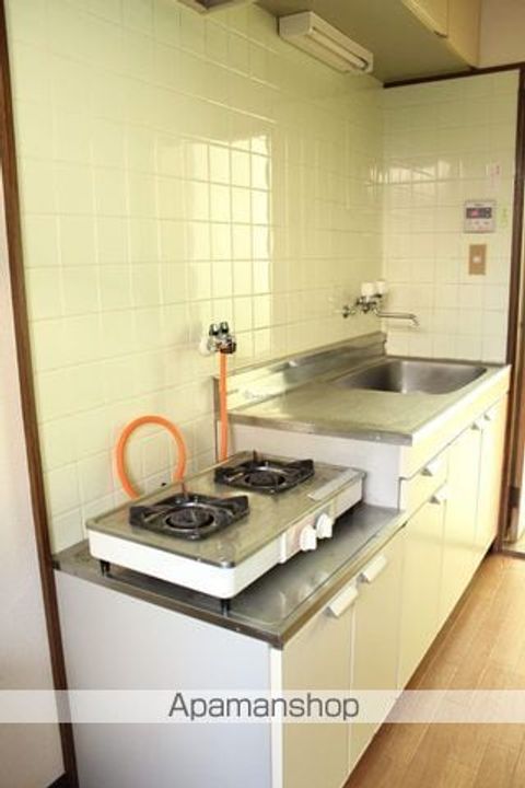 広島県尾道市栗原町の賃貸アパート203のキッチン