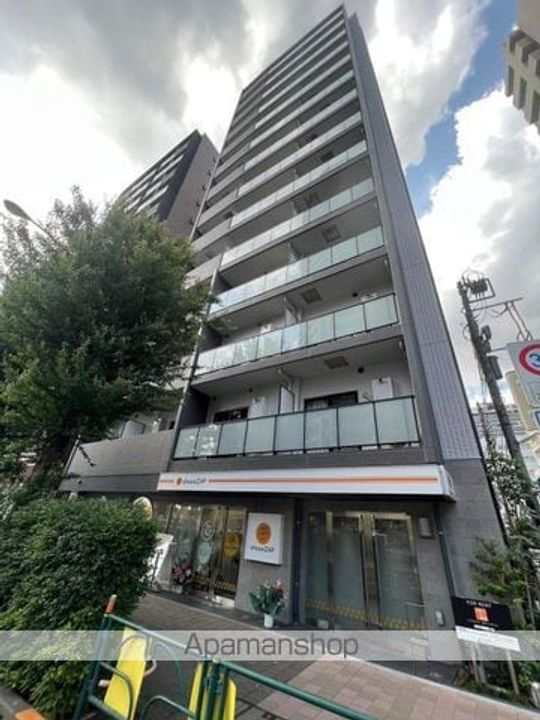 東京都新宿区北新宿1丁目の賃貸マンションの外観