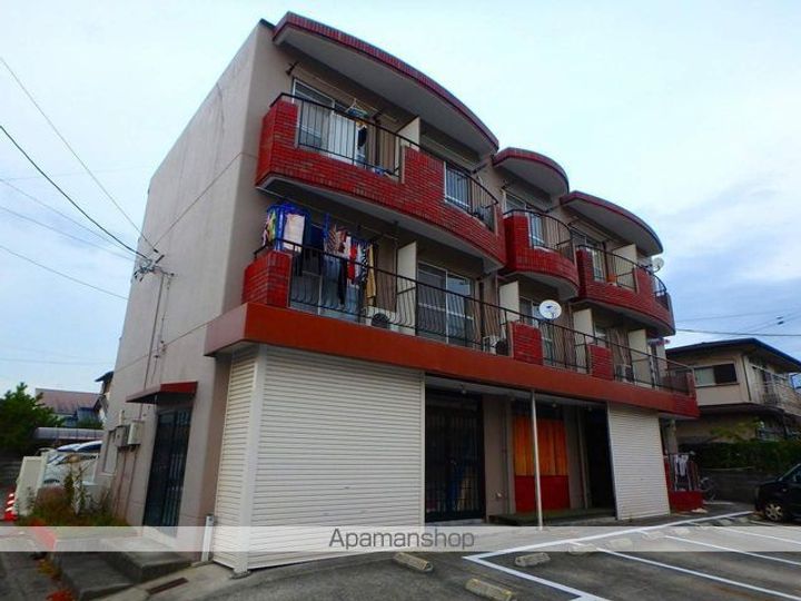 メゾン広島101の外観