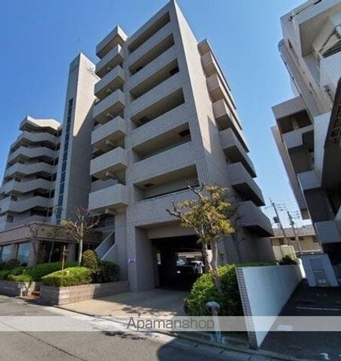 香川県高松市新北町の賃貸マンションの外観