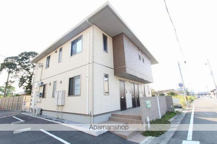 香川県高松市香川町川東上の賃貸アパートの外観