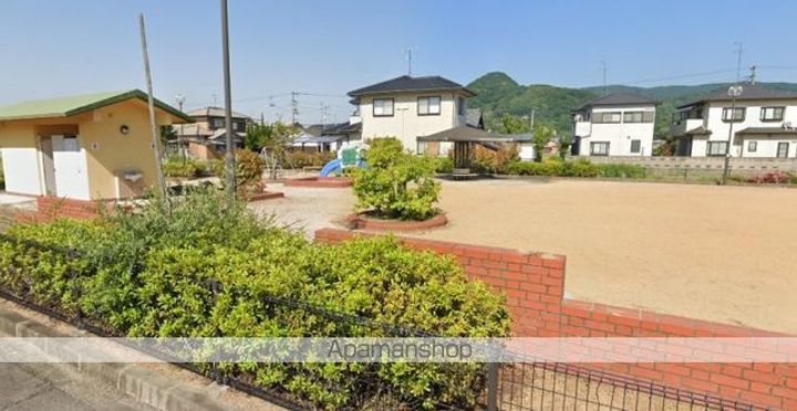 香川県高松市中間町の賃貸アパートの周辺