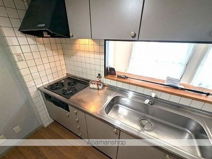 愛知県犬山市大字犬山字西古券の賃貸マンションのキッチン