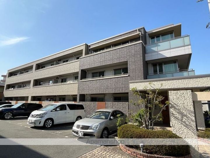 グランドメゾンなかもずの外観