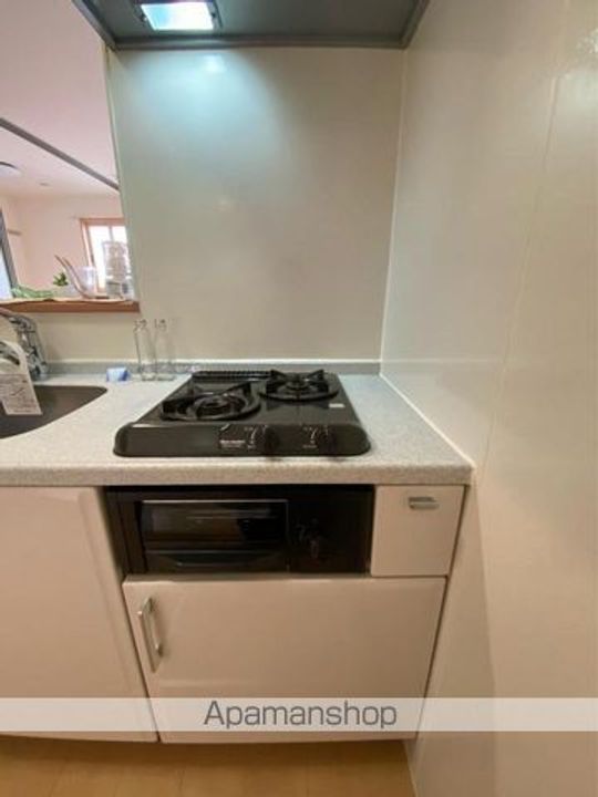 香川県高松市松縄町の賃貸アパートの内装