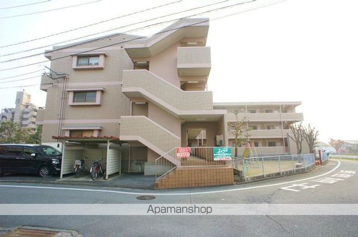 グリーンハイツ(上津)の外観