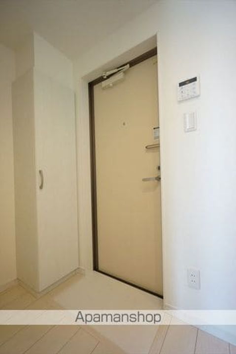 ソフィアHJ(ソフィアエイチジェイ)の玄関