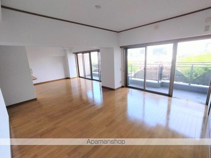 長野県長野市大字栗田の賃貸マンションの内装