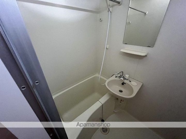 レオパレスYAMAMOTOの風呂