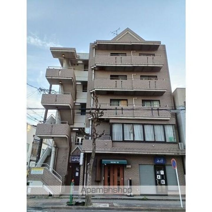 ハートイン代官町の外観