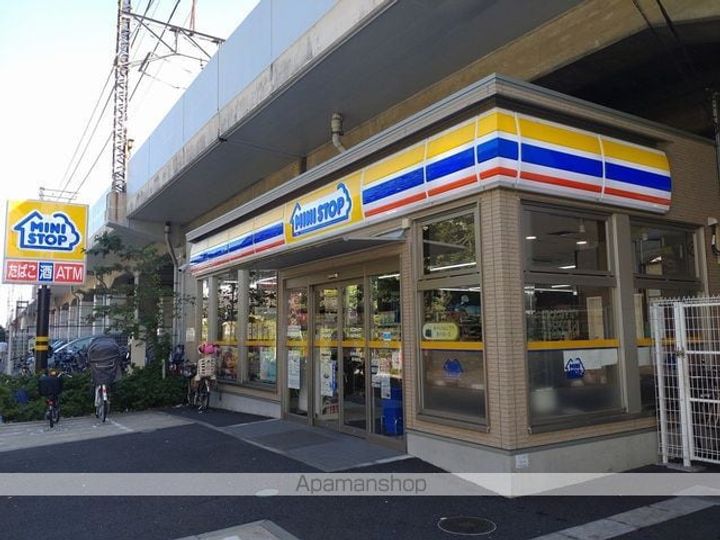 東京都足立区中川2丁目の賃貸マンションの周辺