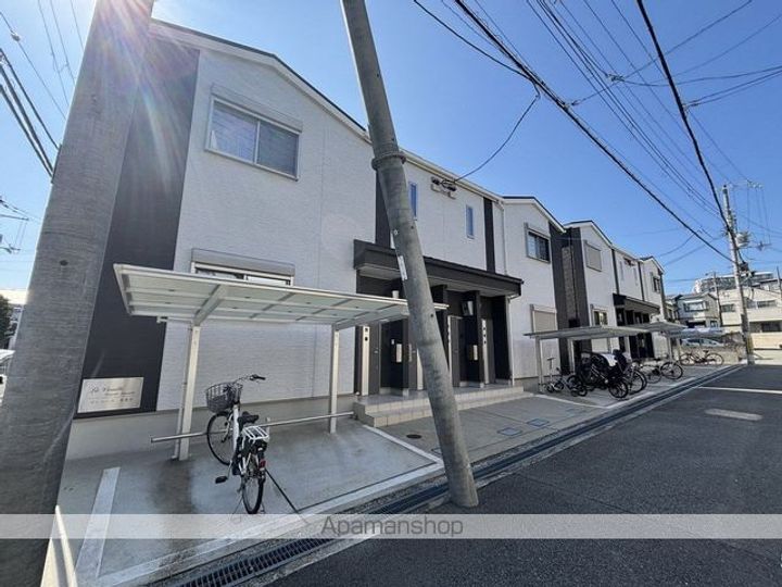 ヴァニーユ東豊中の外観