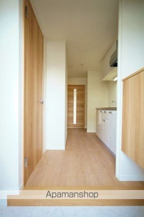 スカイハウス天神東1003の玄関