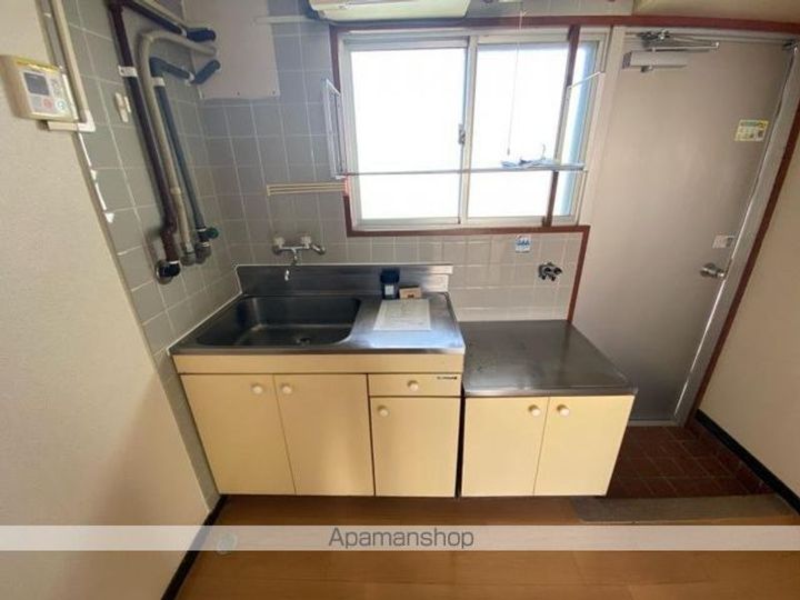 多賀コーポ302のキッチン