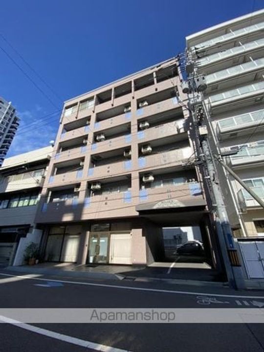 香川県高松市旅篭町の賃貸マンションの外観