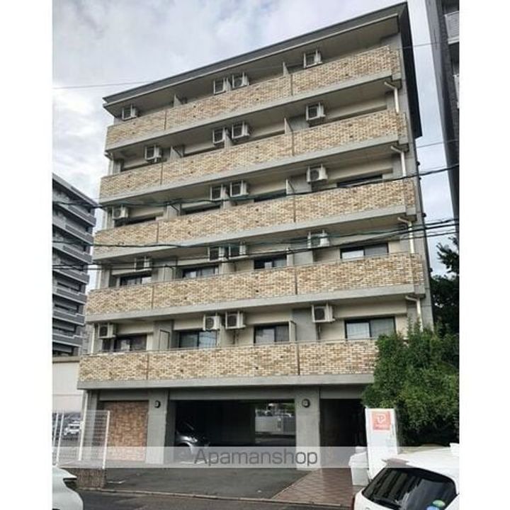 MAISON ELBLOCの外観