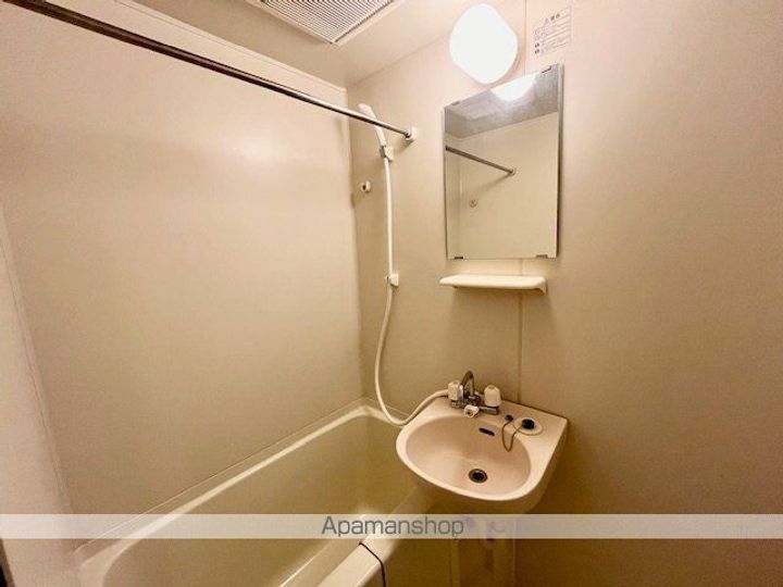 レオパレスサンライズ長濱103の風呂