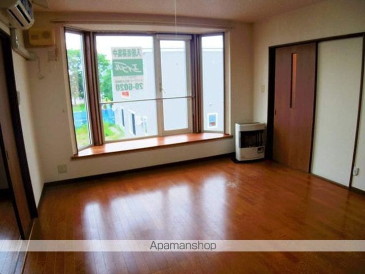 W4・N4 ノースフラッツの居間