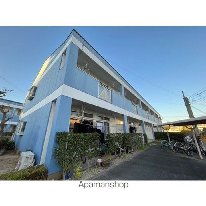 アドバンストラスト26の外観