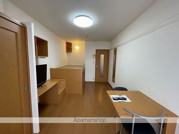 レオパレス水元の居間