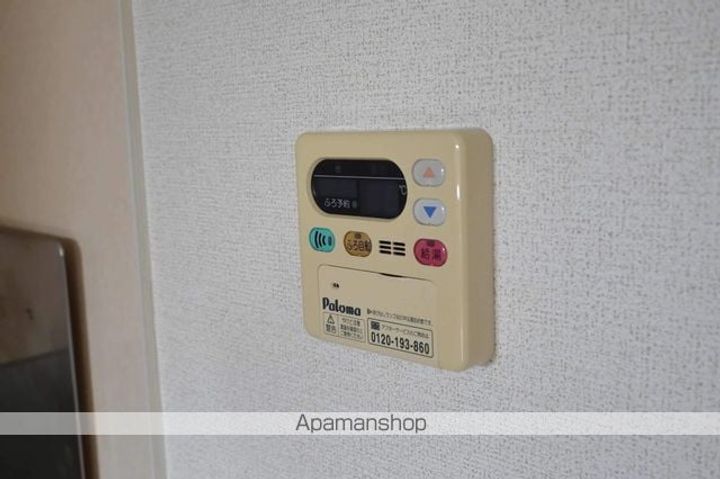 愛知県一宮市平島2丁目の賃貸アパートの内装