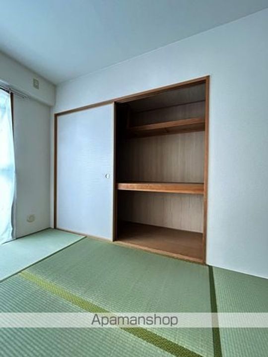 ウィステリアの内装