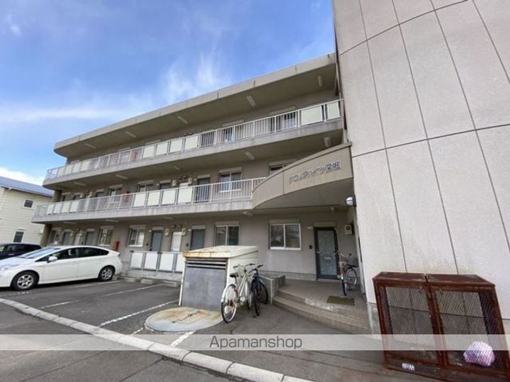 グロリアハイツ深堀305の外観