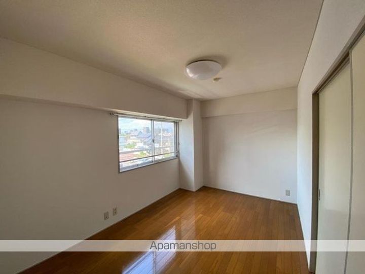 香川県高松市今里町2丁目の賃貸マンションの内装