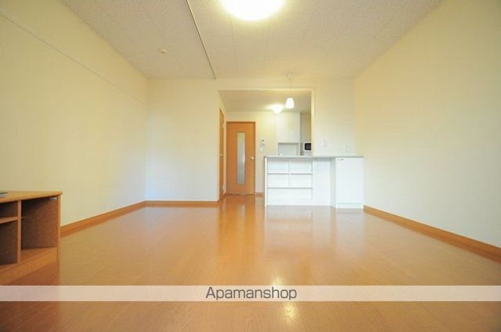 レオパレス北丘204の居間
