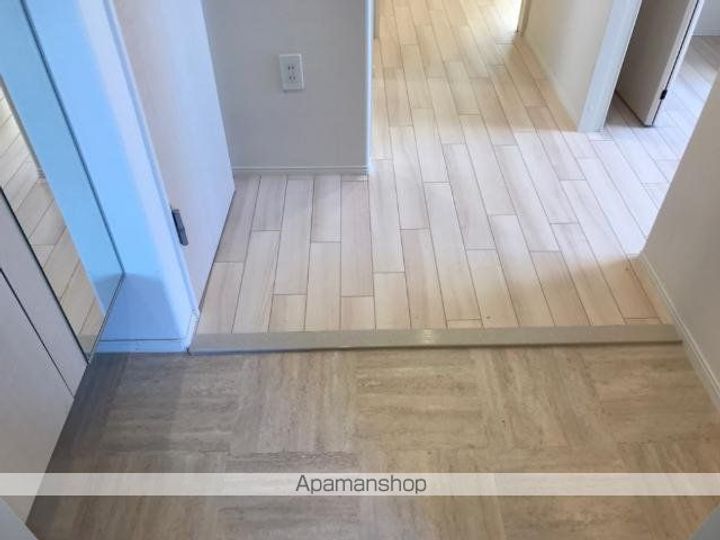 メルヴェール コリーヌの玄関