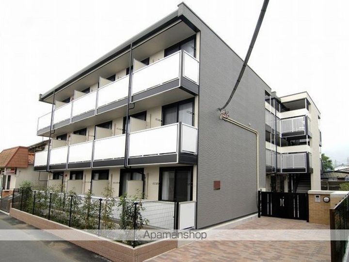 レオパレス幕張町LA1の外観