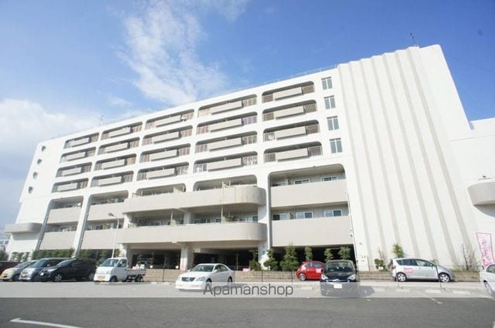 サンピア久米田722の外観