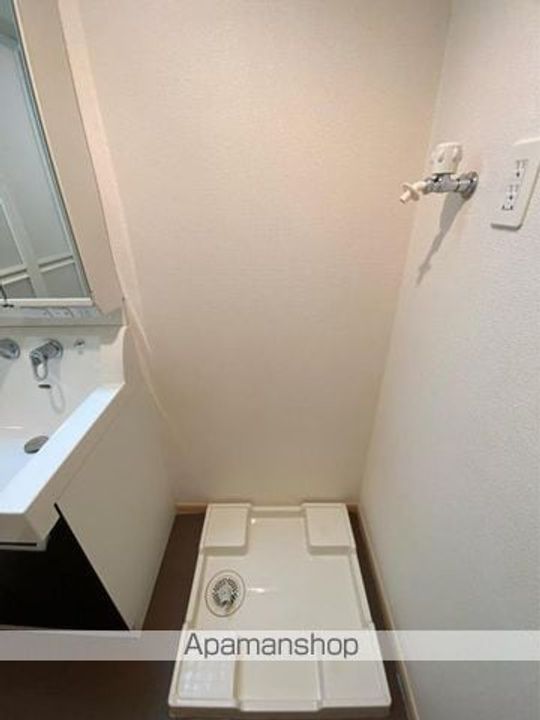 香川県高松市伏石町の賃貸マンションの内装