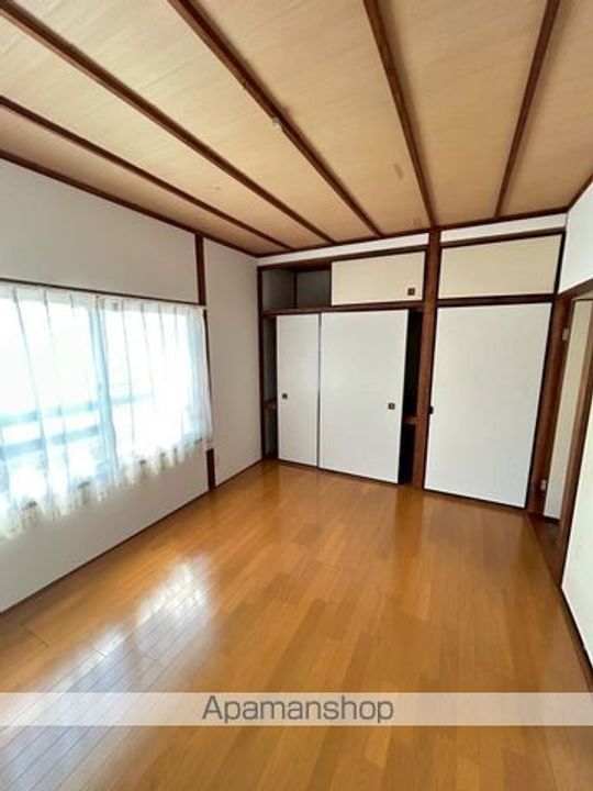 内海マンション戸建て 西棟東側1の内装