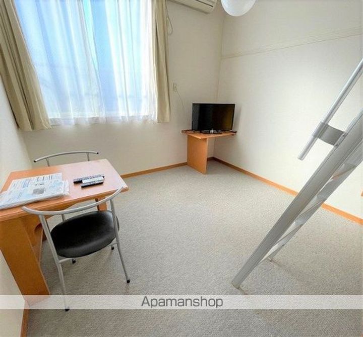 レオパレスプリマベーラの居間