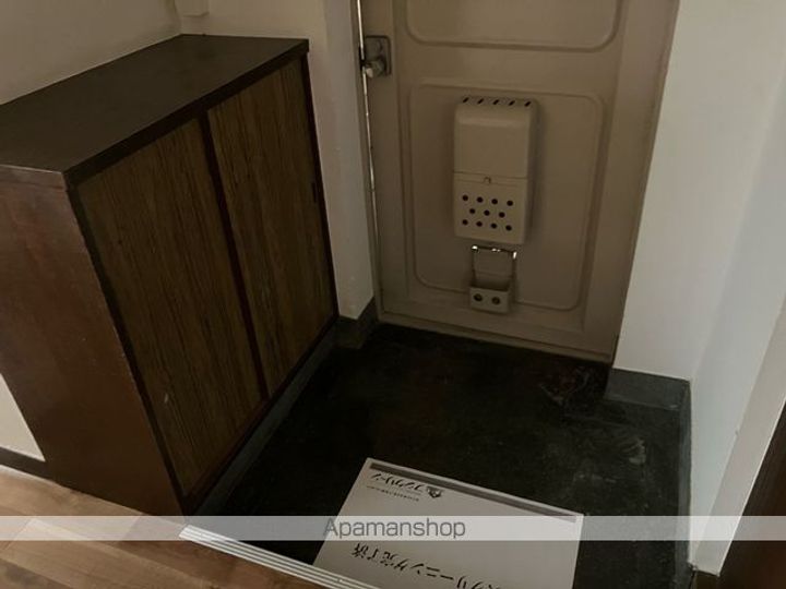 東雲マンションC240の玄関