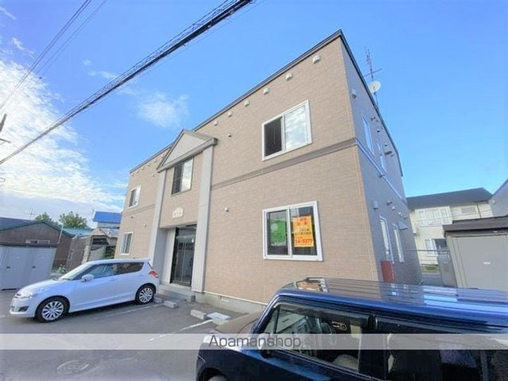 ハイツおうみの外観