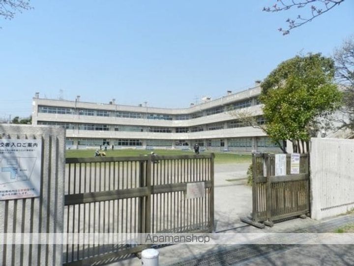 ローズアパートB棟の周辺