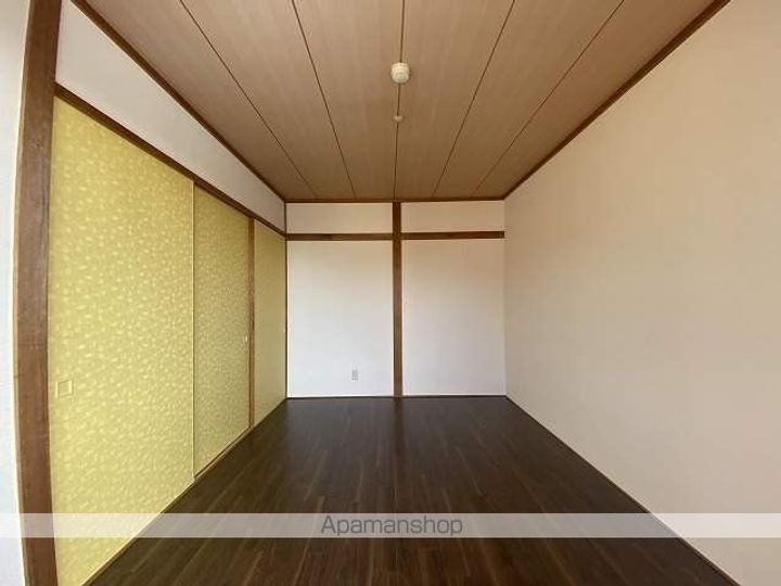 関根ハイツA棟207の居間