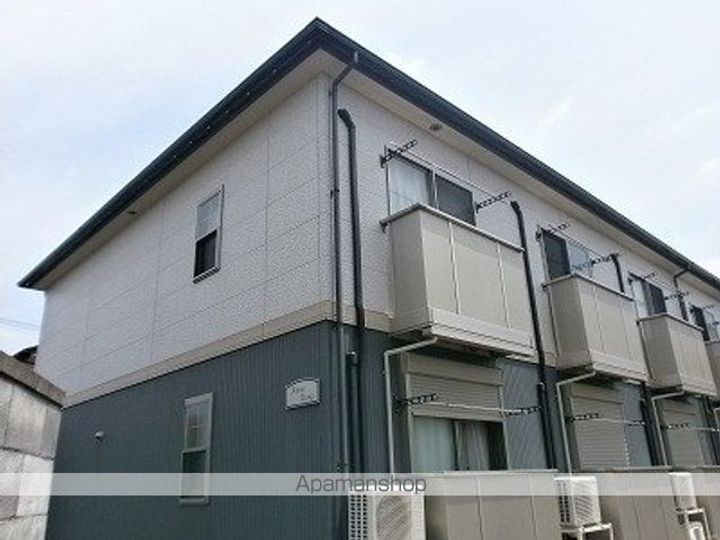 東京都東大和市狭山4丁目の賃貸アパートの外観