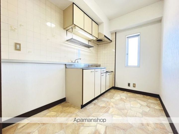 和工ビル401のキッチン